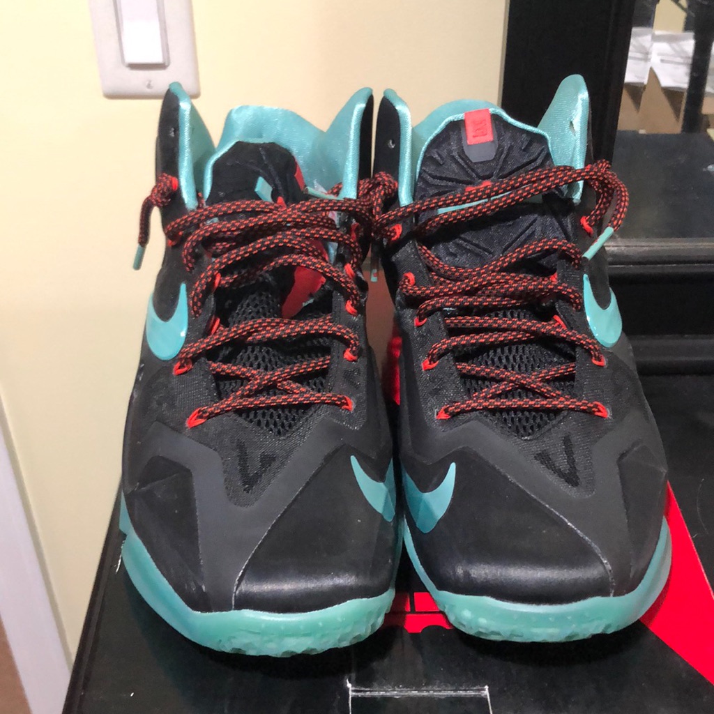 Lebron Xi